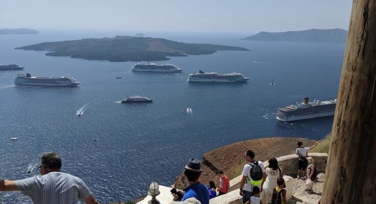 santorini tours